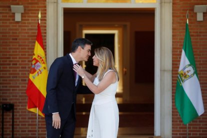 Pedro Sánchez va rebre ahir la presidenta andalusa a la Moncloa.