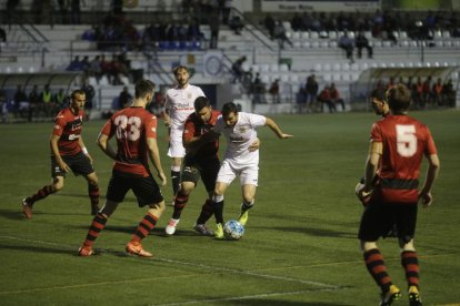 El partido, en el que no había nada en juego, tuvo una parte para cada equipo.