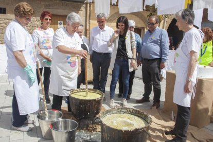 L’elaboració del sabó, en aquesta edició de camamilla, va centrar l’atenció dels professionals.