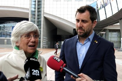 Els exconsellers Clara Ponsatí i Antoni Comín a Brussel·les.