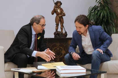 Torra e Iglesias se han reunido en el Palau de la Generalitat durante cerca de una hora