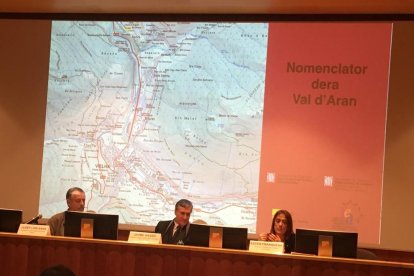 Presentació ahir a Barcelona del ‘Nomenclator dera Val d’Aran’.