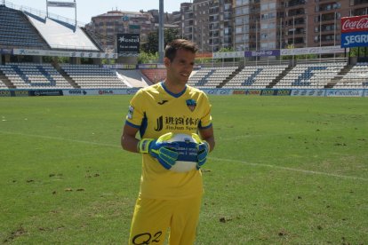 Pau Torres, durante su presentación.