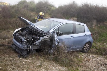 Imatge d’un dels cotxes després del sinistre a Claravalls.