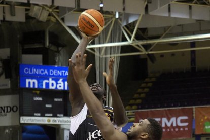 Mbaye va reaparèixer diumenge a la pista del Valladolid.