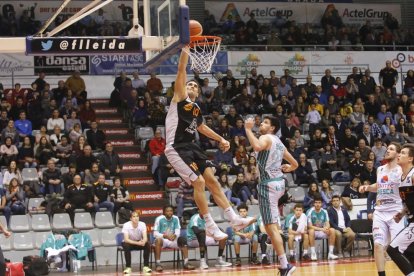 El Actel Lleida cae en el Barris Nord ante el Huesca