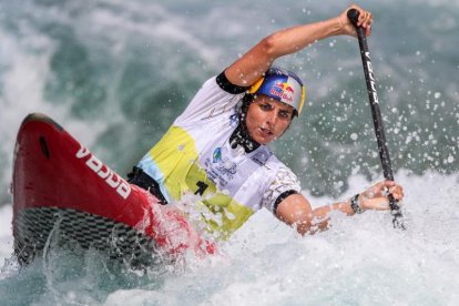 La australiana Jessica Fox fue la gran dominadora de la prueba de canoa.