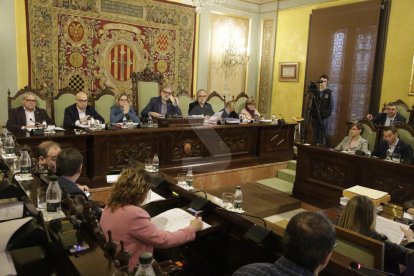 Un momento del pleno ordinario del mes de noviembre del ayuntamiento de Lleida.