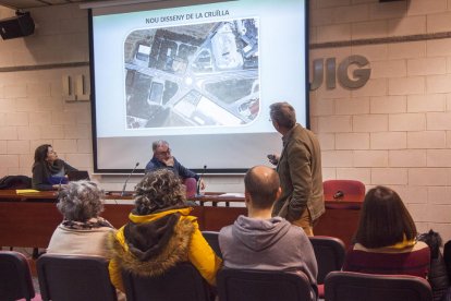 La reunión en la que Bonjoch anunció la construcción de la rotonda.