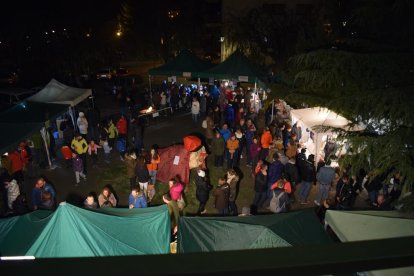 La tronca gegant d’Esterri d’Àneu i la fira de Nadal que se celebra aquest cap de setmana.