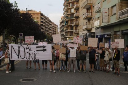 Vecinos contrarios al cambio, en una manifestación en agosto.