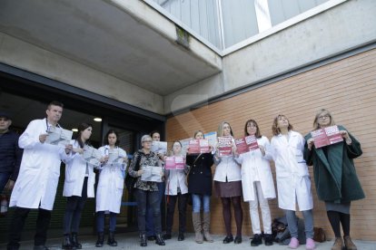 Professionals del CAP de la Mariola de Lleida aquest dimarts.