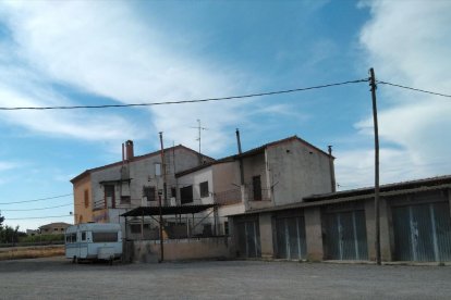 La actividad de alquiler de trasteros se encuentra en la partida Plana del Bisbe.