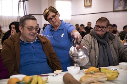 ”la Caixa” recupera el seu compromís social