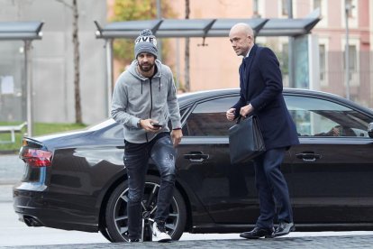 Gerard Piqué, ahir a l’arribar a la Ciutat de la Justícia a l’Hospitalet.