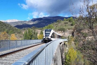 El puente del Ríu Fred en Pui.