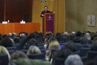 Un moment de la jornada sobre violència masclista i salut mental celebrada ahir a la UdL.