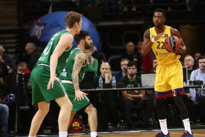 Cory Higgins, en una acció del partit d’ahir davant del Zalgiris.