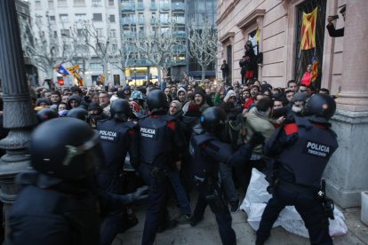 Retencions a l’A-2 a Soses en direcció a Saragossa.