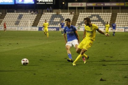 Albístegui, en una acció del partit davant del Vila-real B.