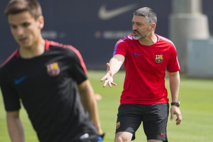 García Pimienta, durante su primer entrenamiento como técnico del filial azulgrana.