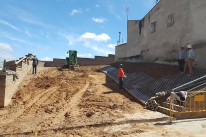 Las obras que se llevan a cabo en el centro de Puigverd.