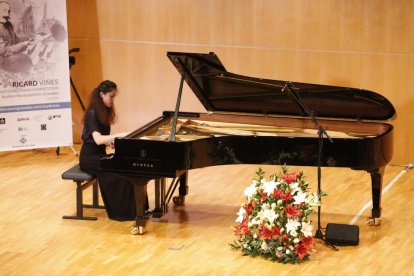 Una de las participantes ayer en las pruebas de semifinales del concurso Ricard Viñes.