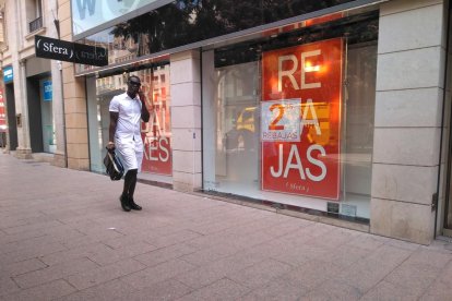 Segundas rebajas en algunos establecimientos del Eix Comercial