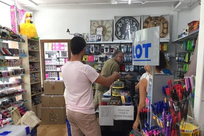 Imagen de archivo de Bárcenas en un bazar chino de Vielha.