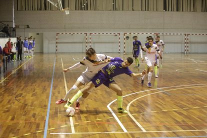 Un Lo Caragol amb baixes cau contra l’Industrias Santa Coloma B (3-6)