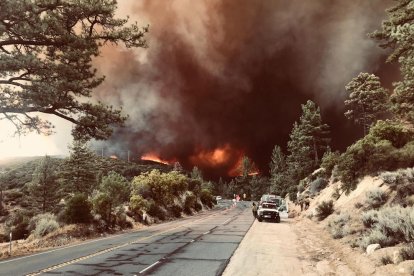 El incendio de California seguía ayer fuera de control tras multiplicar su extensión. 