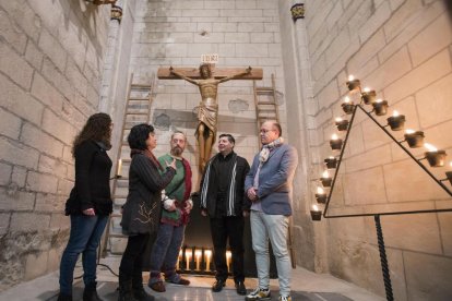 Presentació ahir de l’obra a la capella dedicada a la Passió Medieval a Santa Maria de Cervera.