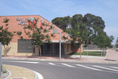 Instal·lacions de Sant Joan de Déu a Almacelles.