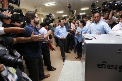 Elecciones con polémica en Camboya