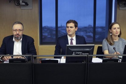 Albert Rivera, Juan Carlos Girauta y Melisa Rodríguez de Cs, ayer en el Congreso.