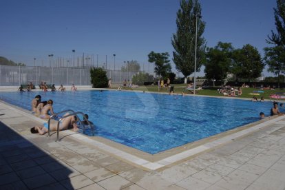 Imatge d'arxiu de la piscina municipal de Pardinyes.