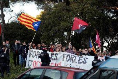 Enfrentamientos verbales en Palafolls por exlegionarios en una procesión