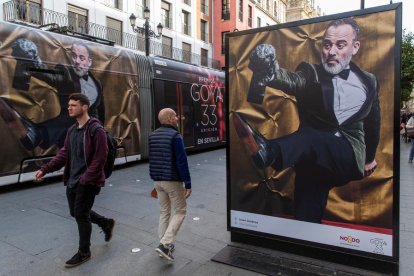 Les fotos dels diversos candidats als Goya envaeixen aquesta setmana els principals carrers de Sevilla.