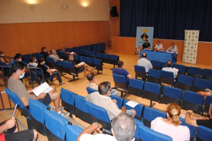 La reunió d’ahir a Golmés per assessorar els pagesos per l’inici de la campanya de la fruita.