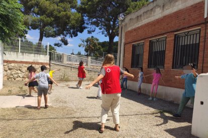 Les activitats s’han reduït a grups de màxim 10 nens i nenes com a mesura de seguretat.