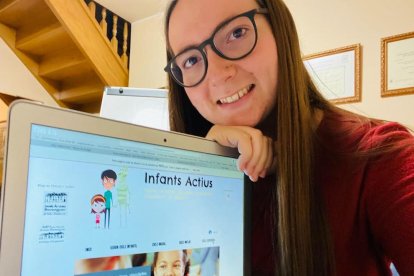 Violant Solé es una de las jóvenes que han elaborado la web. 