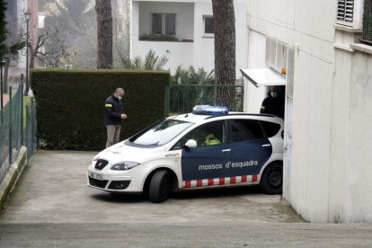 Los Mossos detuvieron a una compañera de trabajo de la víctima.