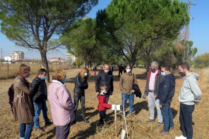 El alcalde y varios concejales visitaron ayer la zona verde. 