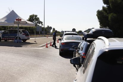 Un control dels Mossos aquest mes de juliol a les carreteres de Lleida.