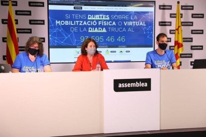 Un momento de la rueda de prensa.