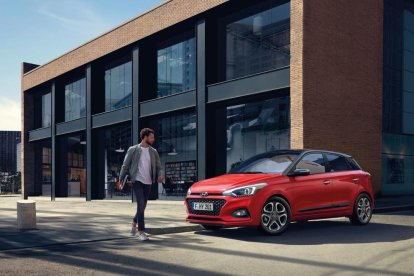 Hyundai ha llançat l'edició especial Drive & Skate, que inclouen un patinet elèctric de regal amb la compra d'un i20 5P 1