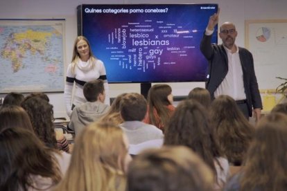 Jordi Basté acude a una clase sobre sexo digital.