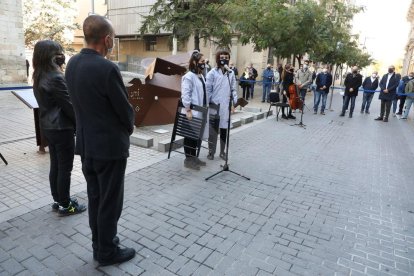 Lleida commemora el 83è aniversari del bombardeig al Liceu Escolar