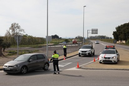 Imatge d’un dels controls a la carretera dels Mossos.