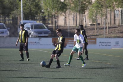 El Pardinyes B, en una imatge d’arxiu, no va passar de l’empat amb el Torres de Segre.